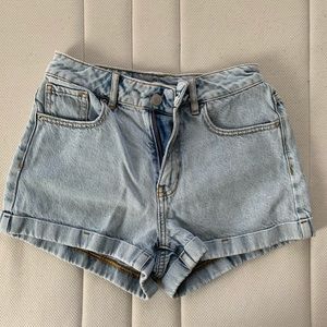 pacsun light wash mom jeans